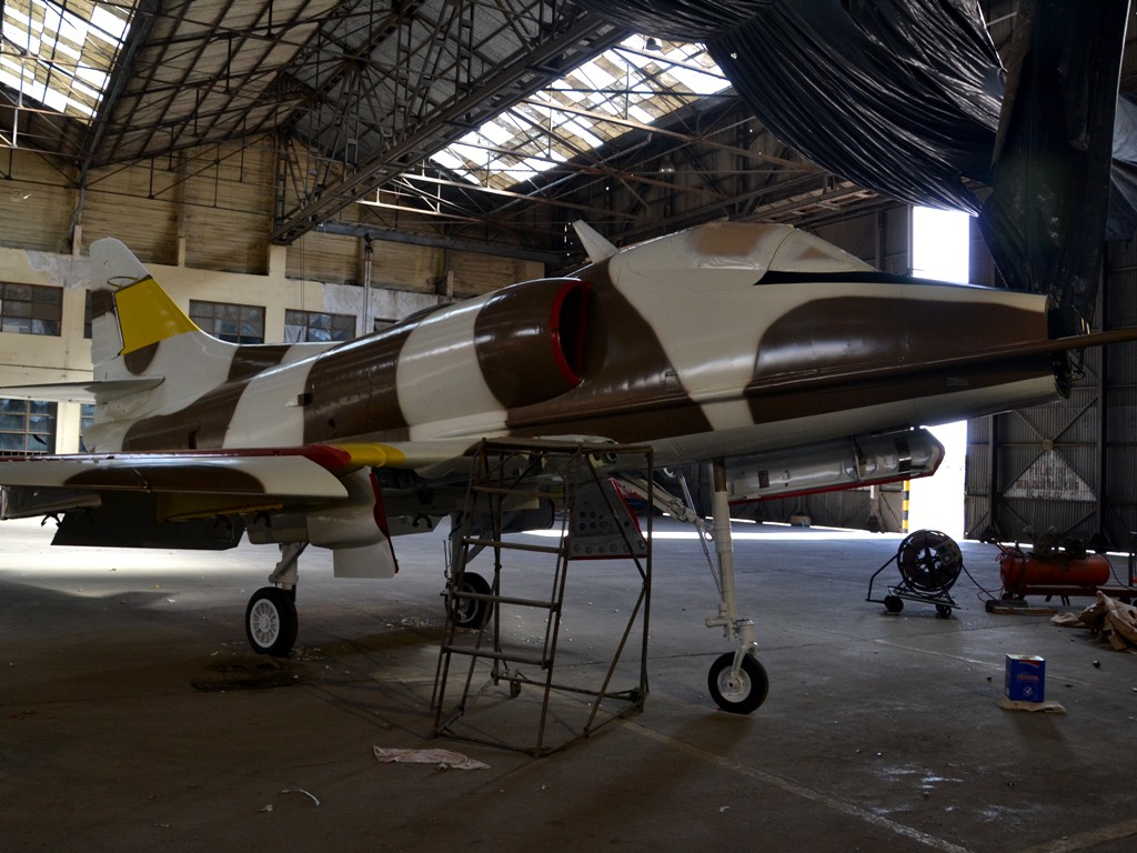 A-4C en restauración en septiembre de 2022